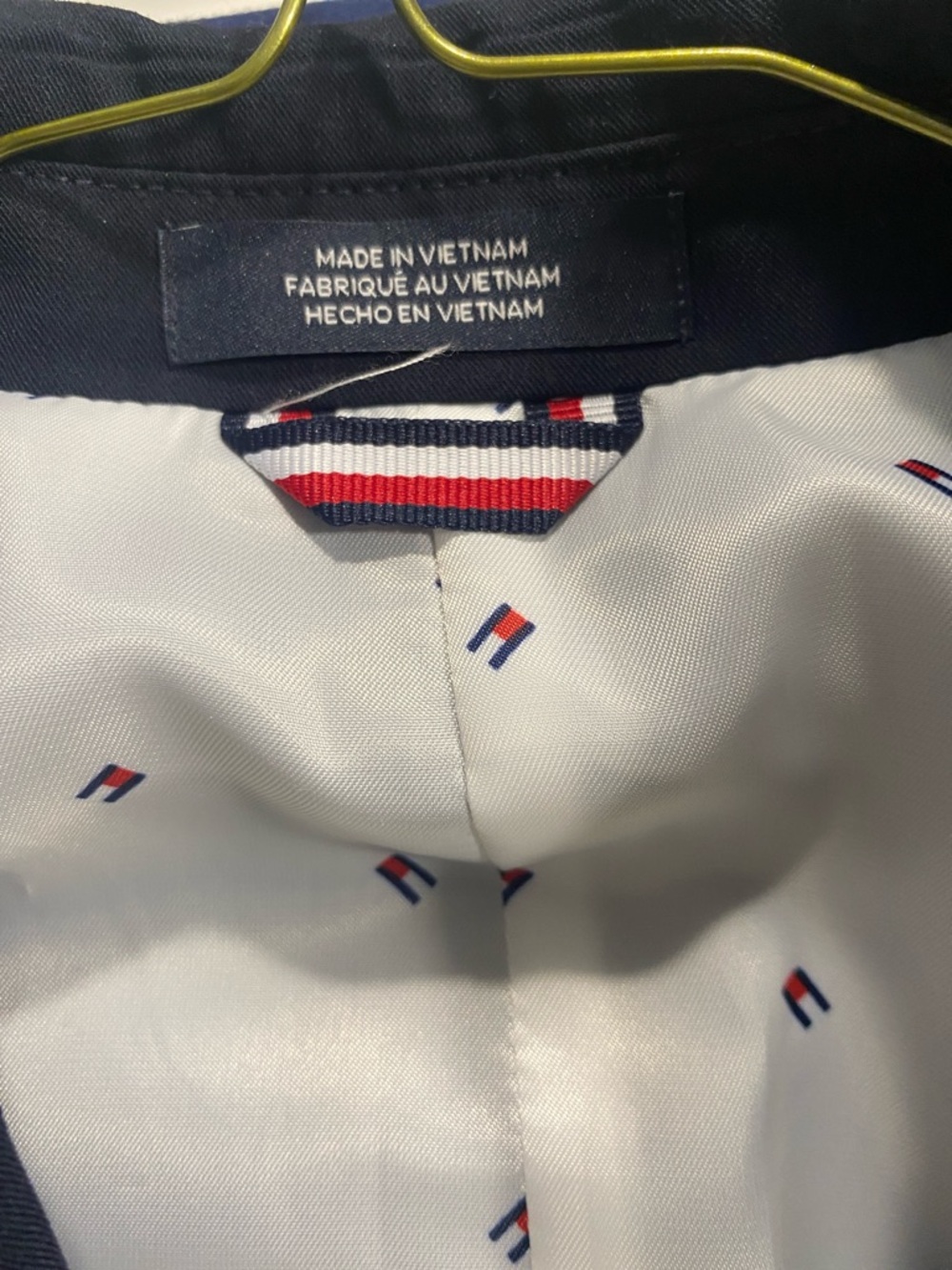 Tommy Hilfiger Navy Sport Coat with Pocket Square - Picture 8 of 9